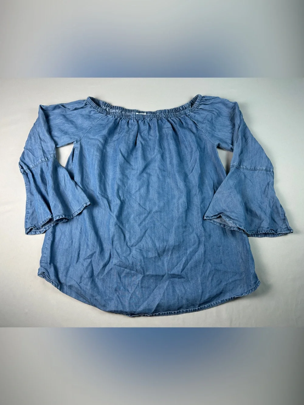 Women’s Long Sleeve Shirt Lightweight Chambray Off-Shoulder Blue Bell Sleeve